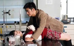 王思聪现身讽刺伊利